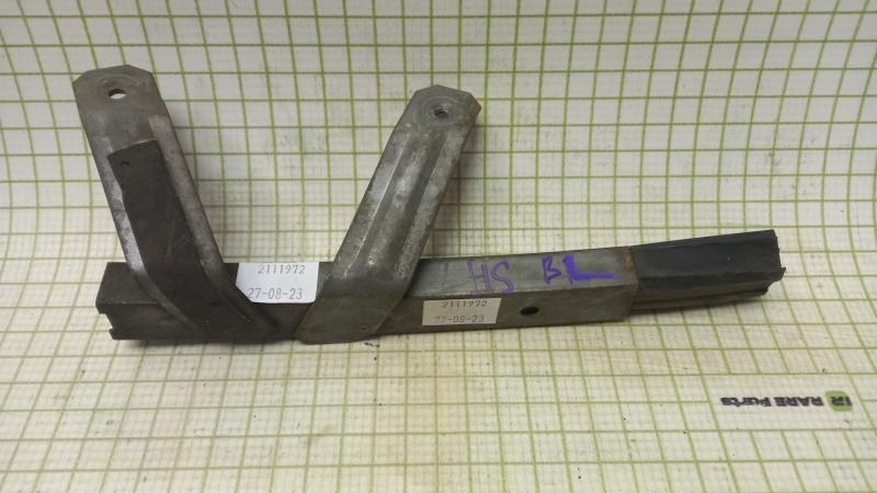 Направляющая стекла заднего левая Chrysler LHS